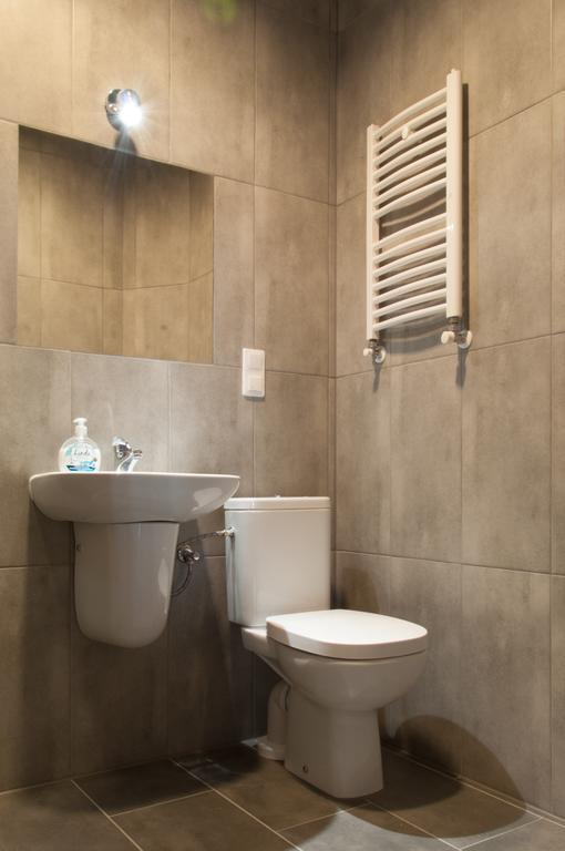 Hostel Mango Познань Екстер'єр фото