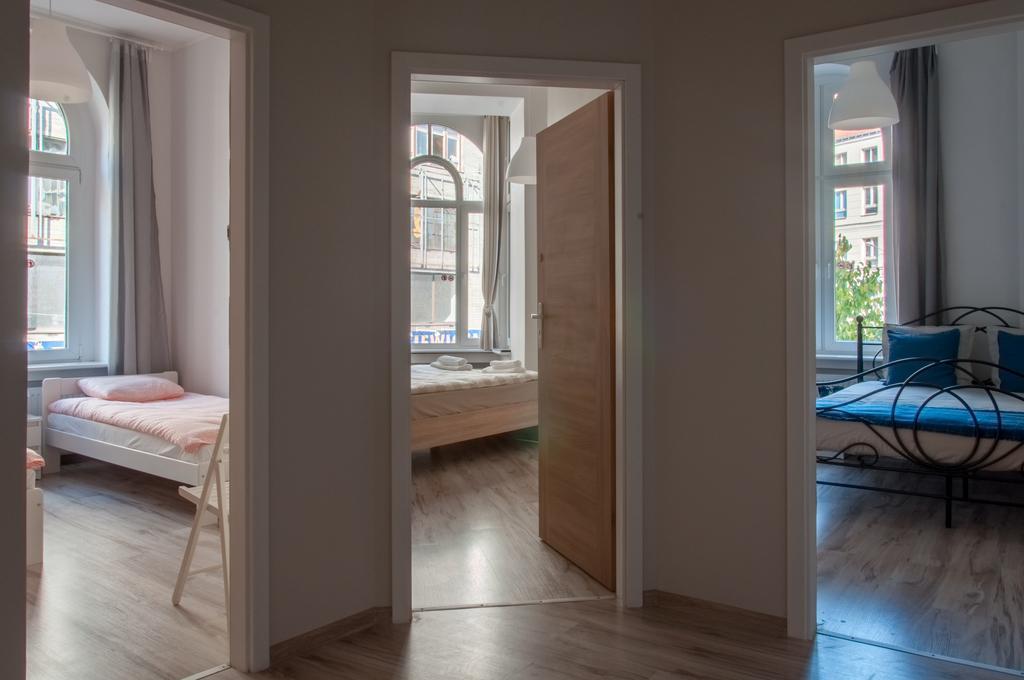 Hostel Mango Познань Екстер'єр фото
