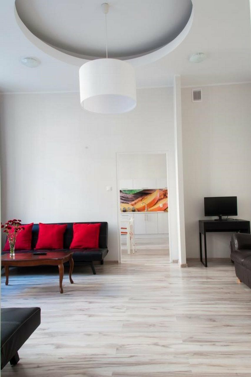 Hostel Mango Познань Екстер'єр фото