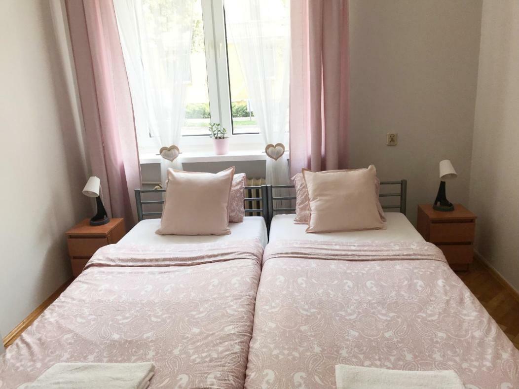 Hostel Mango Познань Екстер'єр фото